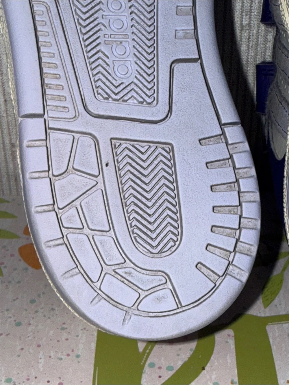 adidas used sneakers collar